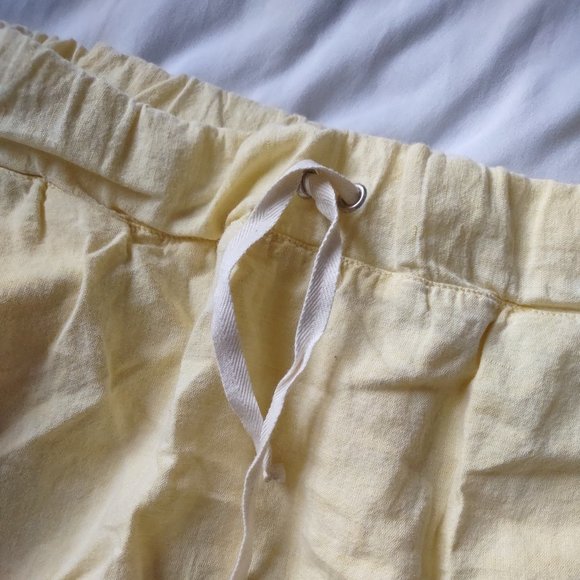 Lacoste Pale Yellow Skirt - Picture 5 of 5
